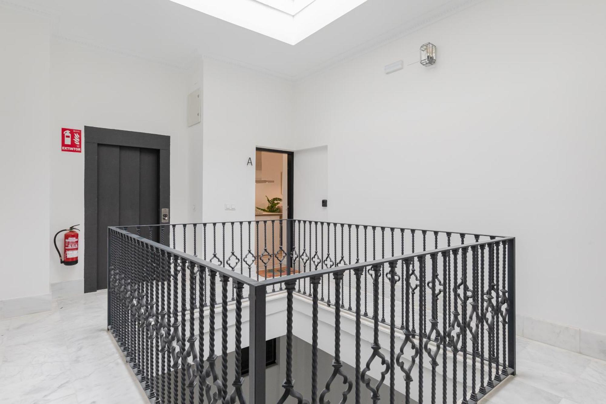 San Luis Downtown & Pool Apartment Sevilla Exterior foto