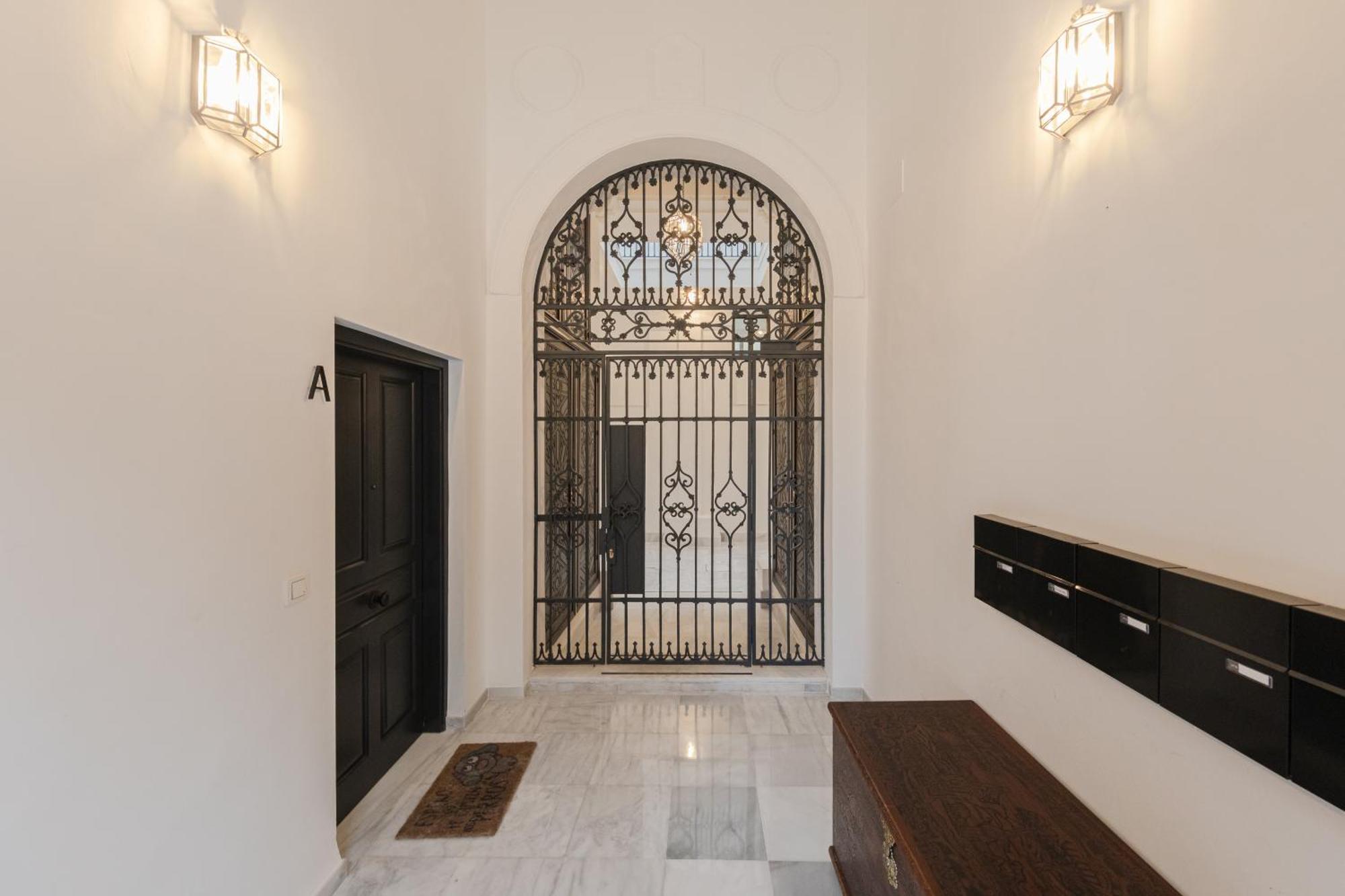 San Luis Downtown & Pool Apartment Sevilla Exterior foto